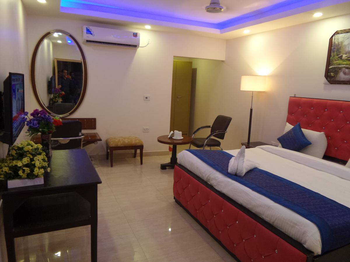 Airport Hotel Mahal New Delhi Buitenkant foto